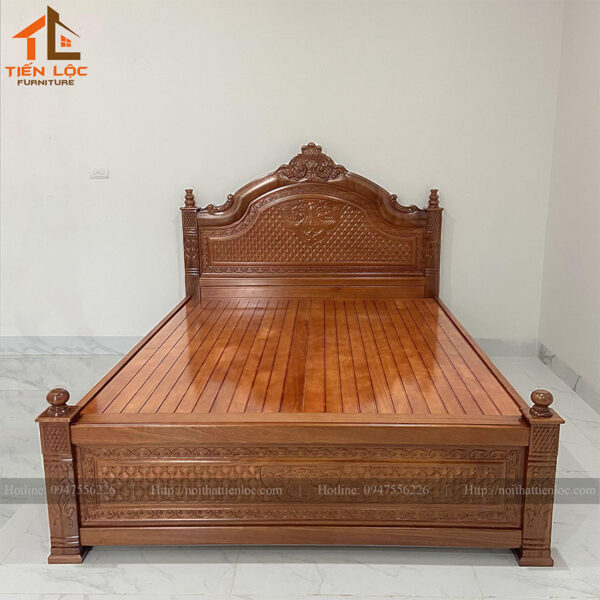 giường ngủ tân cổ điển